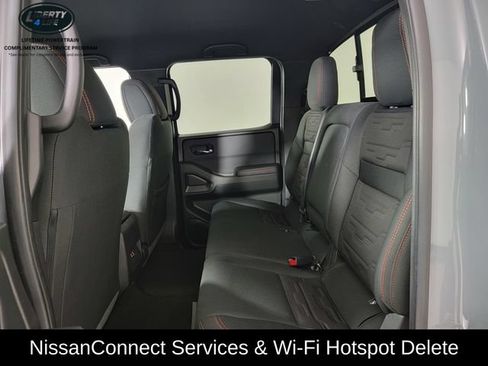 Used 2025 Nissan Frontier PRO-4X AWD/4WD image 16