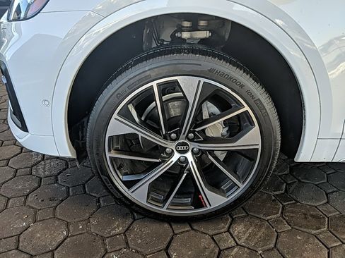 Used 2021 Audi Q5 Prestige image 13