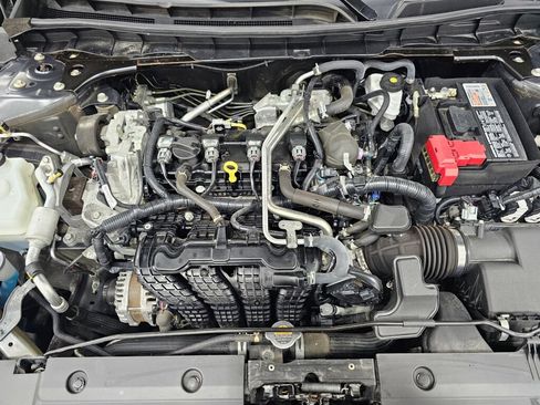 Used 2024 Nissan Altima 2.5 SR FWD image 30