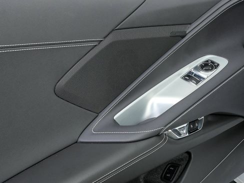 Used 2025 Chevrolet Corvette Z06 image 6