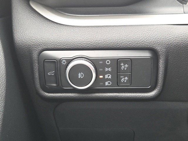 Certified 2024 Ford Explorer XLT w/ Equipment Group 202A AWD/4WD image 29