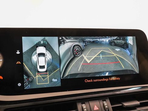 Used 2025 Lexus ES 300h w/ Accessory Package (Z2) FWD image 26