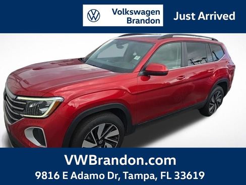 Used 2024 Volkswagen Atlas SE FWD image 1