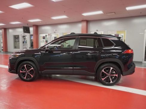 Certified 2024 Toyota Corolla Cross XSE image 4