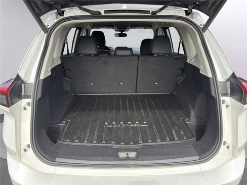 Used 2025 Nissan Rogue SV w/ Rock Creek Premium Package AWD/4WD image 31