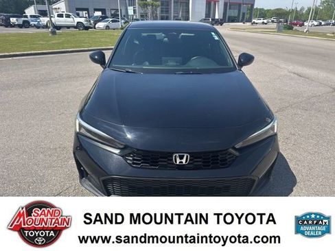 Used 2025 Honda Civic Sport image 8