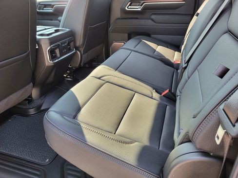 New 2025 GMC Sierra 3500 Denali w/ Denali Reserve Package image 36