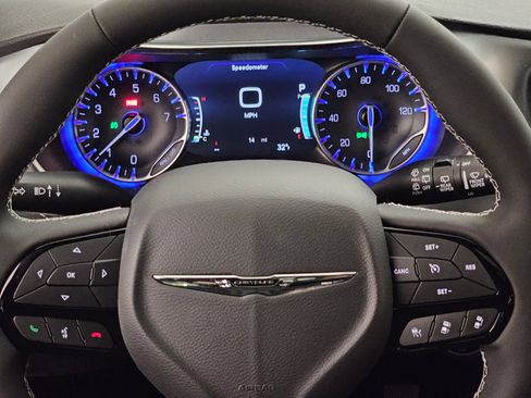 New 2026 Chrysler Pacifica Limited w/ S Appearance Package FWD image 17