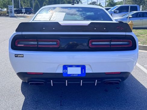Used 2019 Dodge Challenger R/T RWD image 7