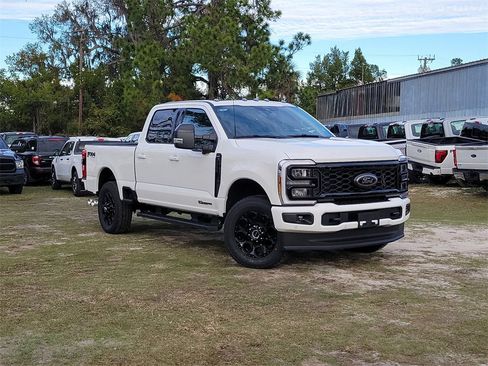 New 2026 Ford F250 Lariat w/ Black Appearance Package image 34