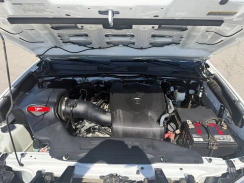 Used 2019 Toyota Tacoma TRD Sport w/ Technology Package AWD/4WD image 25
