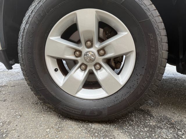 Used 2020 RAM 1500 Classic SLT AWD/4WD image 13