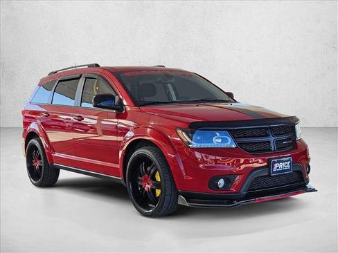 Used 2019 Dodge Journey SE w/ Premium Group image 3