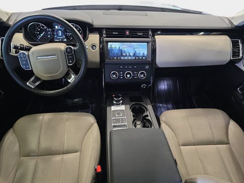 Used 2018 Land Rover Discovery SE AWD/4WD image 10