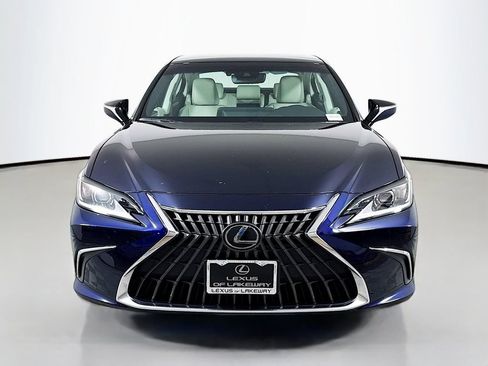 Used 2025 Lexus ES 350 w/ Premium Package FWD image 2