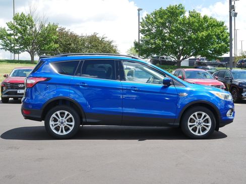 Used 2018 Ford Escape SE w/ Ford Safe & Smart Package AWD/4WD image 5