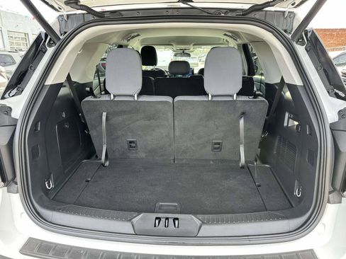 Used 2025 Ford Explorer Active image 8