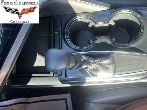 Used 2019 Toyota Camry SE FWD image 21