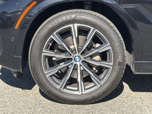 Used 2021 BMW X6 xDrive40i w/ M Sport Package image 28
