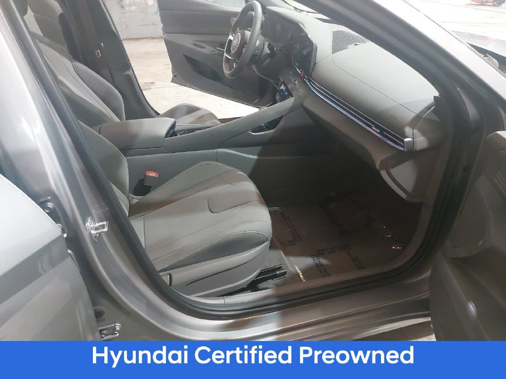 Certified 2025 Hyundai Elantra SEL FWD image 10