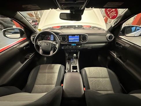 Certified 2023 Toyota Tacoma TRD Off-Road image 13