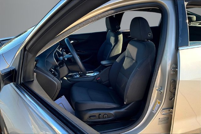 Used 2016 Chevrolet Malibu LT FWD image 21