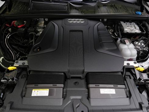 Used 2025 Audi Q7 2.0T Premium AWD/4WD image 21