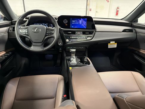 Used 2024 Lexus ES 350 w/ Premium Package FWD image 15