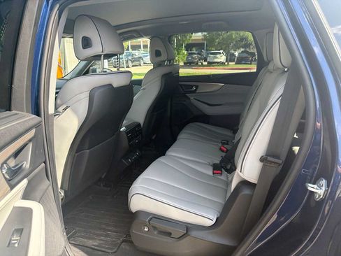 Used 2024 Acura MDX SH-AWD w/ Advance Package image 12