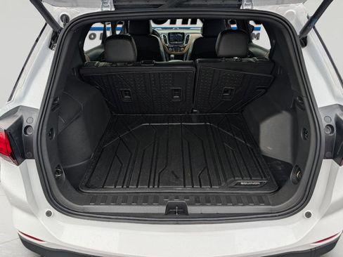 Used 2023 Chevrolet Equinox Premier image 22