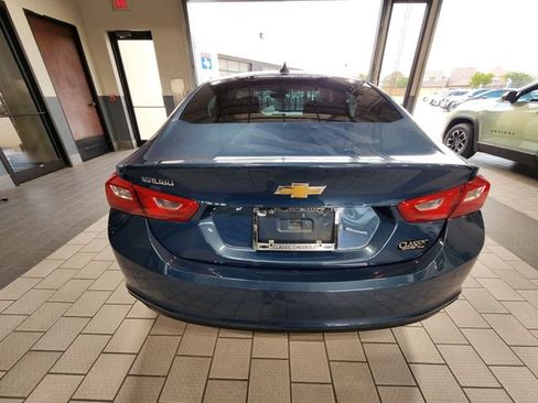 Used 2024 Chevrolet Malibu LS FWD image 5