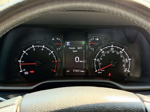 Certified 2024 Toyota 4Runner SR5 Premium w/ Moonroof Package AWD/4WD image 10