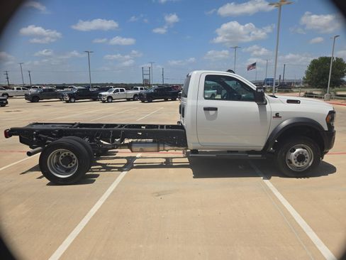 Used 2024 RAM 4500 Tradesman RWD image 2