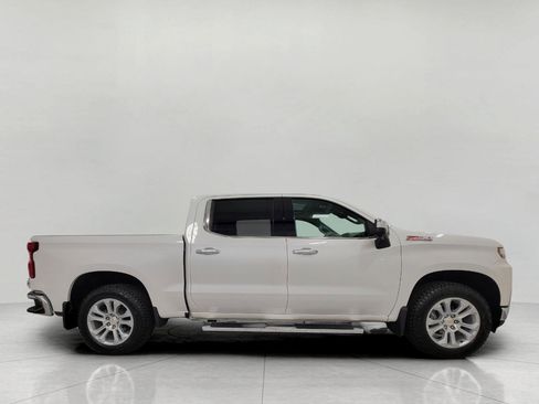 Used 2022 Chevrolet Silverado 1500 LTZ w/ LTZ Premium Package AWD/4WD image 12