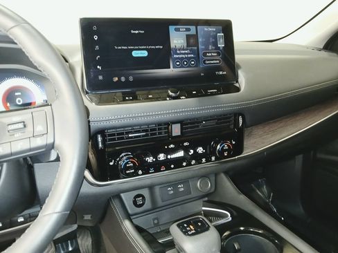 Used 2026 Nissan Rogue Platinum w/ Platinum Premium Package AWD/4WD image 19