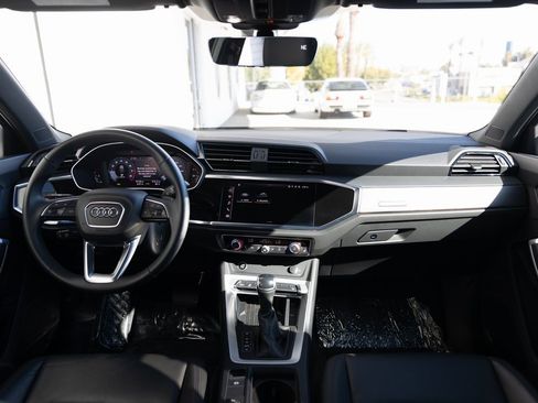 Used 2024 Audi Q3 2.0T Premium image 8