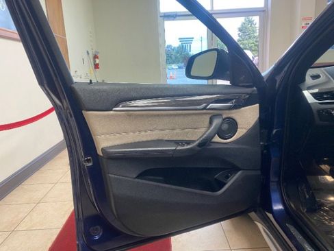 Used 2016 BMW X1 xDrive28i w/ Premium Package image 9