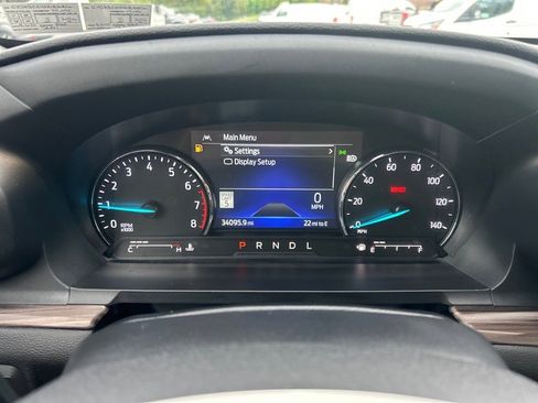 Used 2022 Ford Explorer Limited w/ Equipment Group 301A image 29