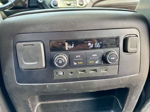 Used 2018 Chevrolet Tahoe LT AWD/4WD image 43