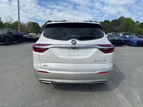 Used 2019 Buick Enclave Avenir w/ Avenir Technology Package image 4