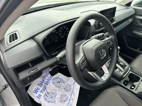 Certified 2025 Honda CR-V EX image 10