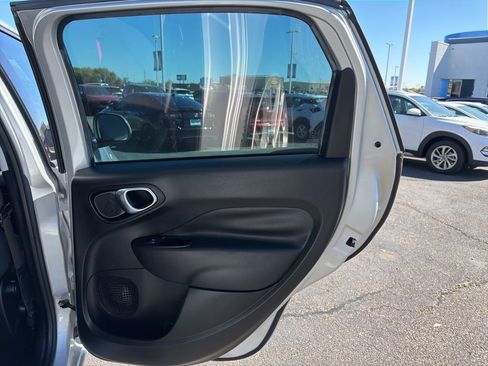 Used 2019 FIAT 500L Pop image 25