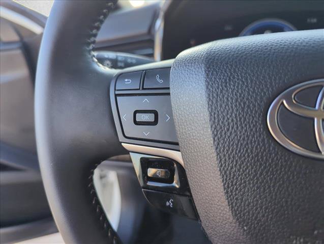 Certified 2025 Toyota Camry SE FWD image 16