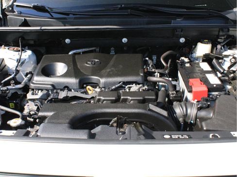 Used 2021 Toyota RAV4 XLE Premium AWD/4WD image 40
