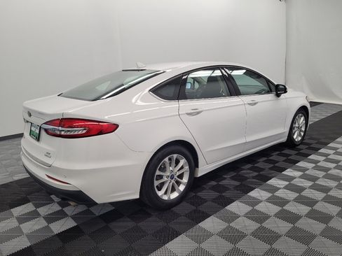 Used 2020 Ford Fusion SE FWD image 10