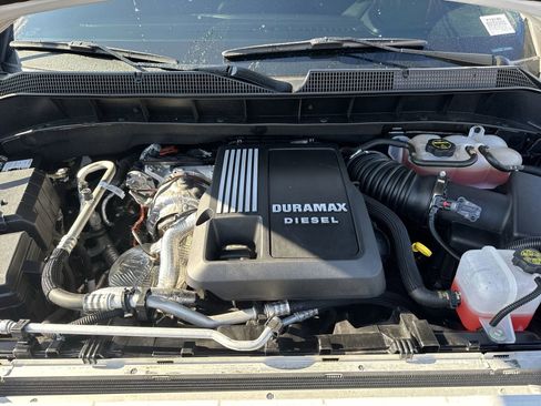 Used 2024 Chevrolet Silverado 1500 RST image 32