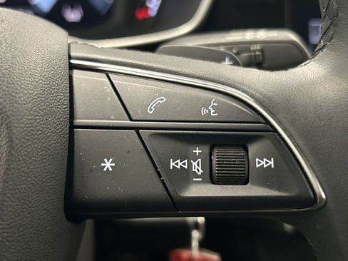 Used 2025 Audi Q3 2.0T Premium image 23