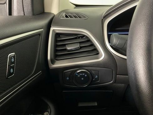 Used 2016 Ford Edge SEL w/ Equipment Group 201A AWD/4WD image 27
