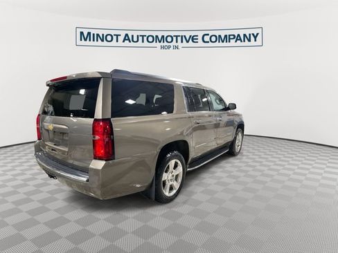 Used 2016 Chevrolet Suburban LTZ image 8