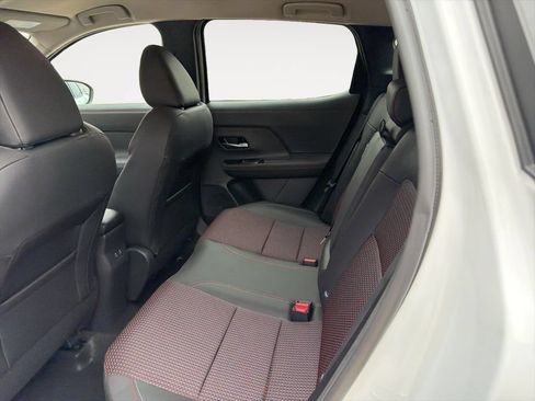 Used 2025 Nissan Kicks SR FWD image 14